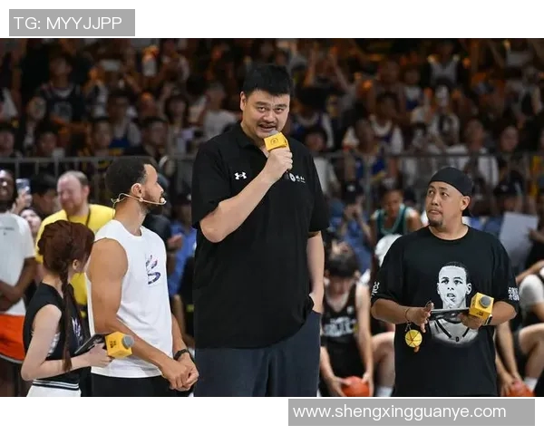 姚明:从篮球场上的巨人到全球体育文化的标志性人物 姚明:从篮球场上的巨人到全球体育文化的标志性人物