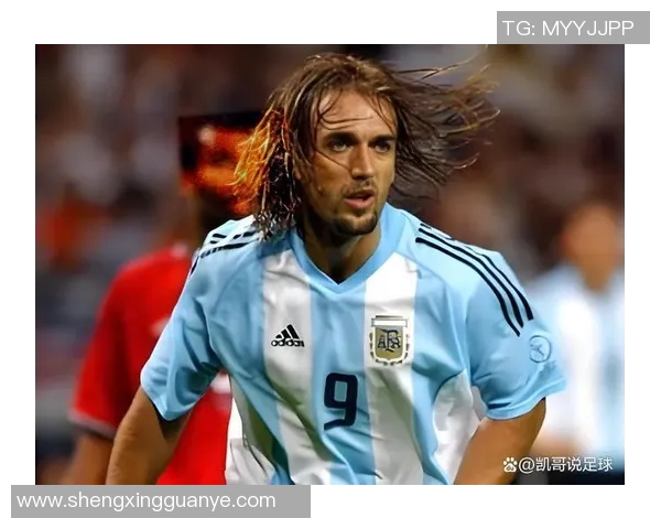 怀念已故足球巨星他们的传奇人生与辉煌成就 怀念已故足球巨星他们的传奇人生与辉煌成就